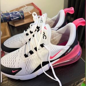 Women’s Nike air 270 Sneakers